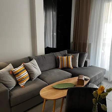 Апартамент Solis Residences By Binobi!